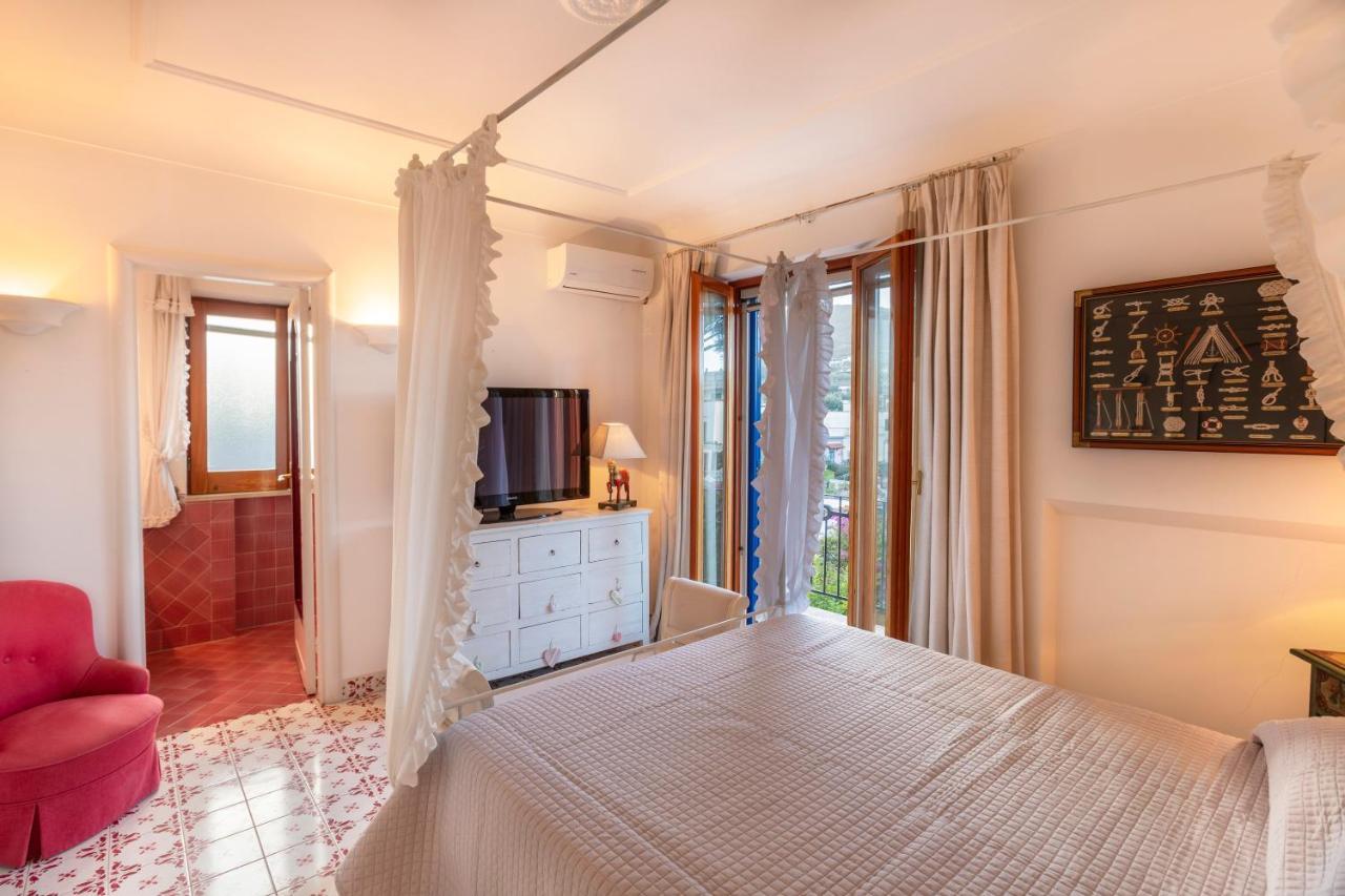 Villa Gianturco - Luxury In The Green Island Ischia Exterior photo